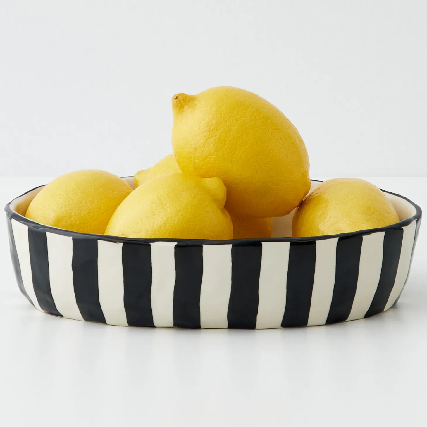 Flash Sale GigiandTom Stripe Shallow Ceramic Serving Bowl