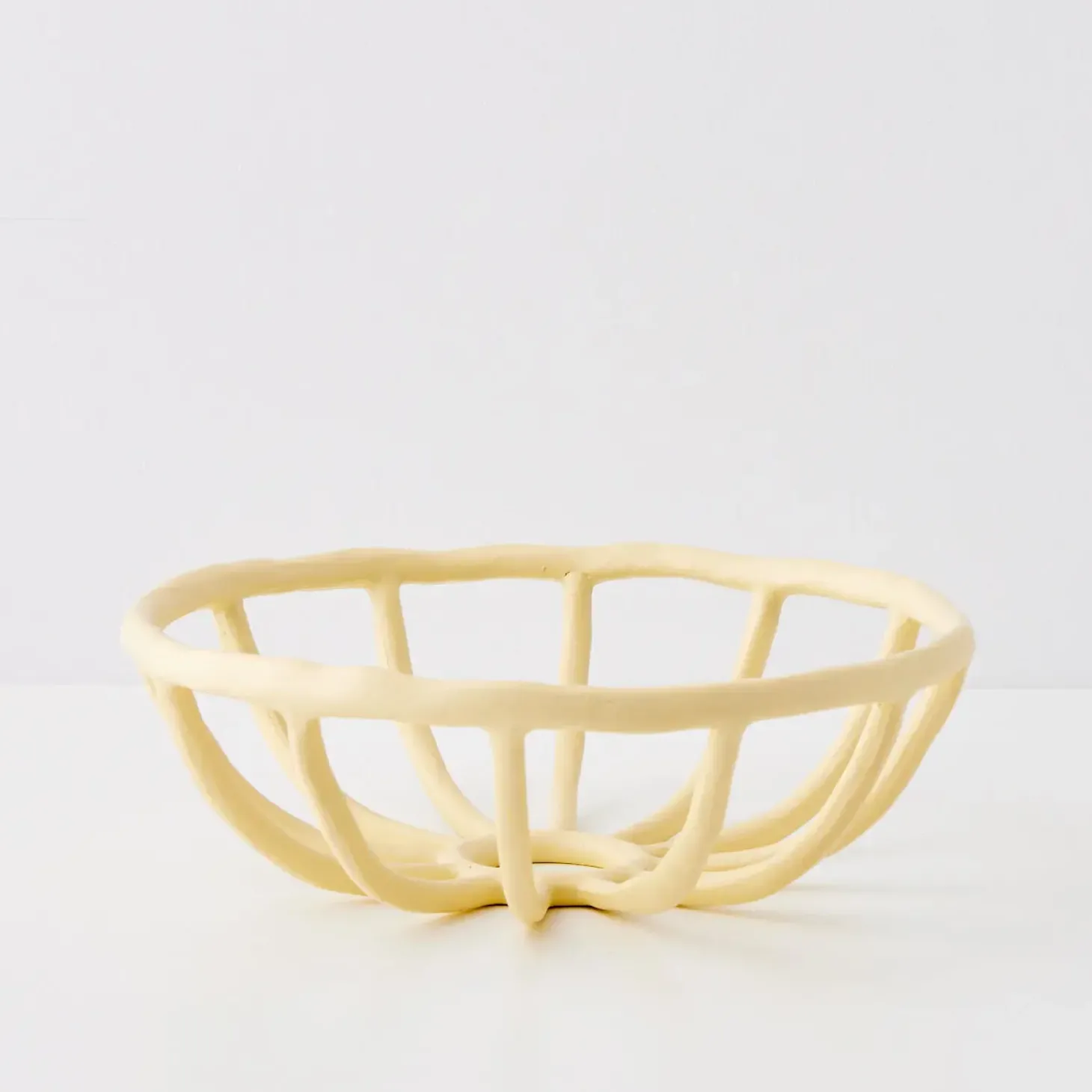 Fashion GigiandTom Weave Resin Fruit Bowl Beige